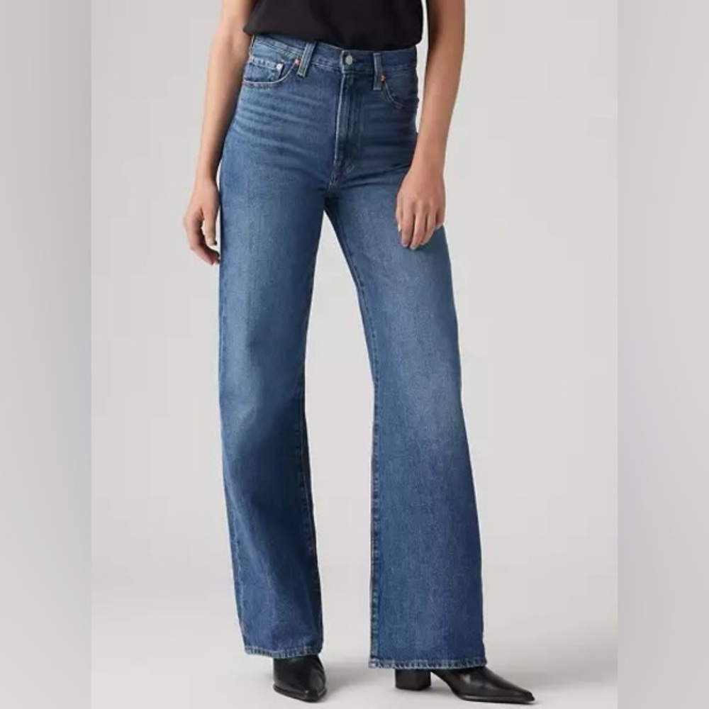 Levi’s Ribcage Wide Leg Jeans